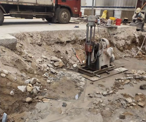 茶山镇公路下沉压浆